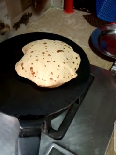 A picture of Roti.