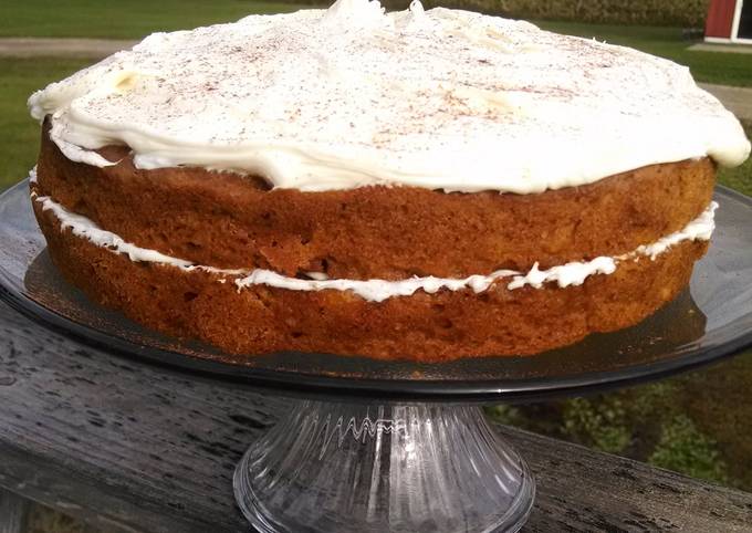 Apple pumpkin spice cake