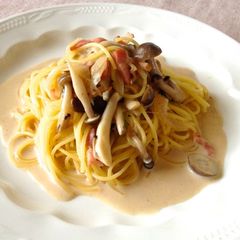 A picture of Easy Creamy Pasta with Mushrooms and Soy Milk.
