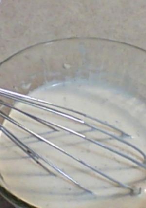 A picture of Creamy Italian Dressing.