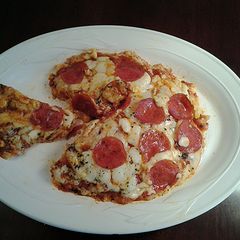 A picture of Chicken Parmesan Pizza.