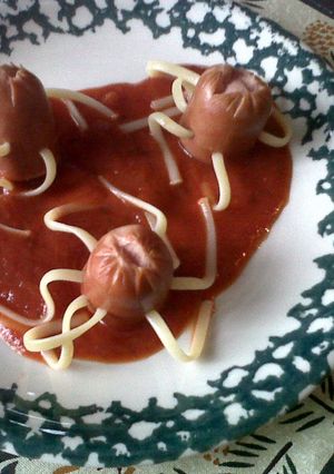 A picture of Octo Dogs and Sauce.