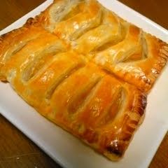 A picture of Creamy Pumpkin and Apple Pie.