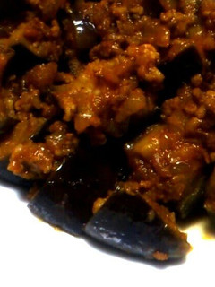A picture of Eggplant & Mince Meat Curry Stir-Fry.