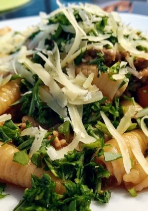 Foto di Castellani al ragù di agnello, rucola e scaglie di caciocavallo
