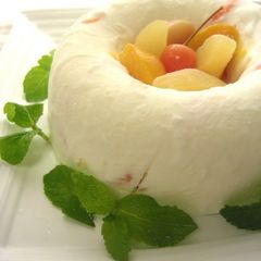 A picture of Fruit-Packed Yogurt Ice Cream Cake.