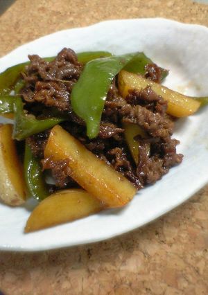 A picture of Easy Salty Sweet Simmered Beef.