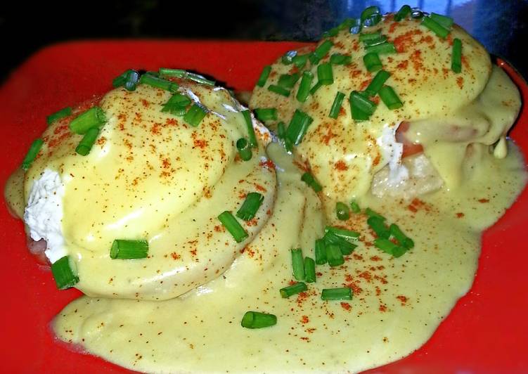 Recipe of Yummy Mike's Extremely Easy Eggs Benedict