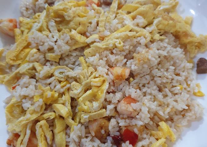 Nasi goreng putih sederhana