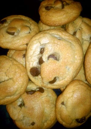 A picture of best chocolate chip cookies.