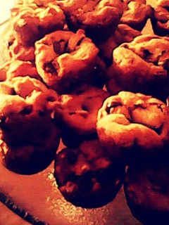 A picture of chocolate chip peanut peanutbutter cups :).