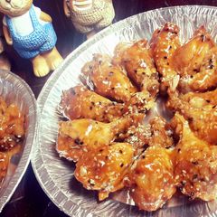 A picture of Honey lemon wings.