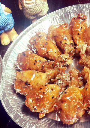 A picture of Honey lemon wings.