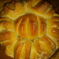 A picture of Cinnamon bread.