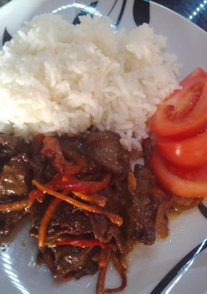 A picture of Mongolian beef.