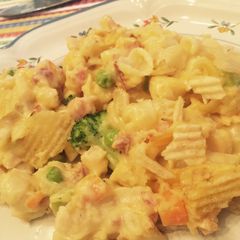 A picture of Bacon Cheddar Tuna Casserole.
