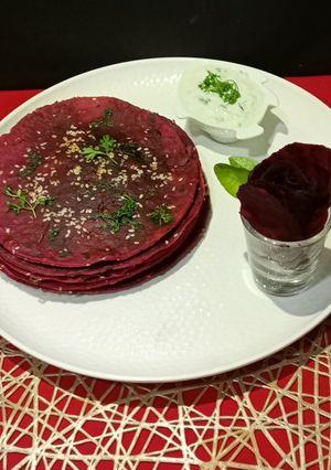 A picture of Healthy Beetroot Thepla.