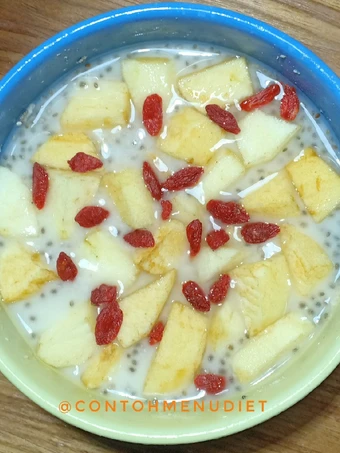 Cara Sederhana Membikin Resep  Overnight oats chia apel goji berry yang Sempurna, Bisa Manjain Lidah