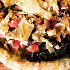 A picture of Hot Tomato Pie.