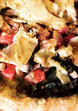 A picture of Hot Tomato Pie.