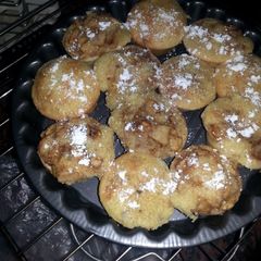 A picture of easy apple & banana cupcakes.
