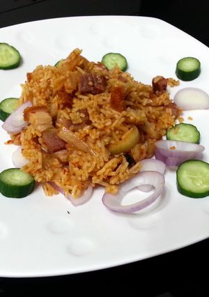 A picture of LG SPICY ROASTED PORK BAKE RICE.