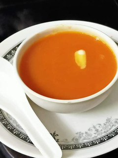 ટોમેટો સૂપ(Tomato soup Recipe in Gujarati) રેસીપી મુખ્ય ફોટો