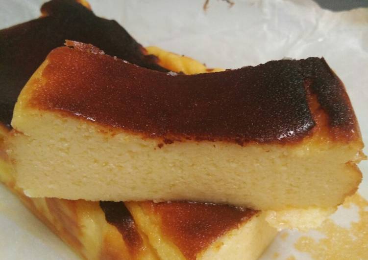 Bagaimana Membuat Basque Burnt Cheesecake Anti Gagal
