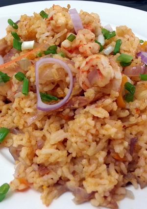 A picture of Spicy Shrimp Rice / Sambal Nasi Udang.