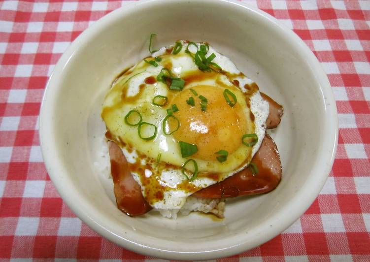 Our Family's Roast Pork and Egg Rice