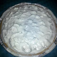 A picture of Easy Lemon Icebox Pie.