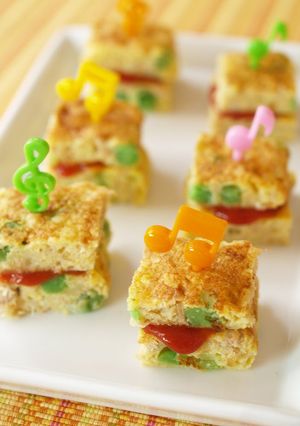 A picture of Tuna Tamagoyaki Omelette Sandwiches.