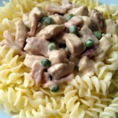 A picture of Vickys Creamy Chicken and Bacon Pasta, GF DF EF SF NF.