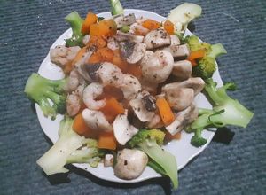 Hình của món Tôm xào thập cẩm.