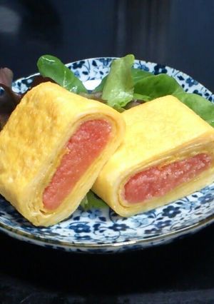 A picture of Tarako Tamagoyaki for your Bento or Appetizer.