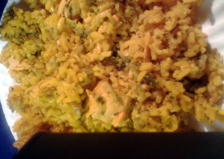 Italian chicken broccoli and yellow rice