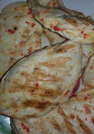 A picture of Easy chilli lemon chicken breast.