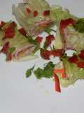 Wrap en hoja de lechuga y jamón de pavo