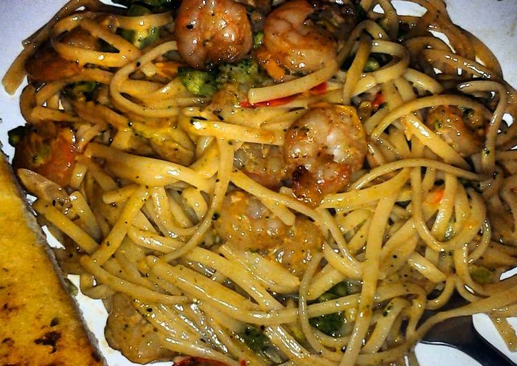 Recipe of Award-winning Cajun shrimp pasta w/ broccoli