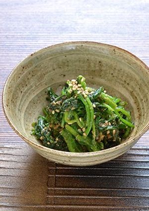 A picture of Spinach with Sesame Seed Side Dish.