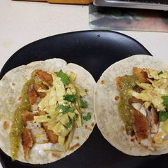 A picture of Quick fried fish tacos.