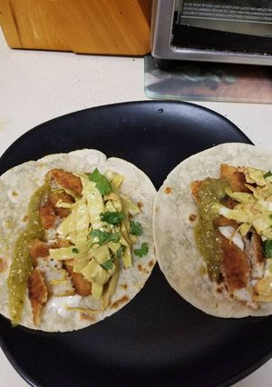 A picture of Quick fried fish tacos.