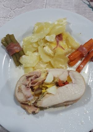 Una foto de Pollo arrollado🍗🍗🍗