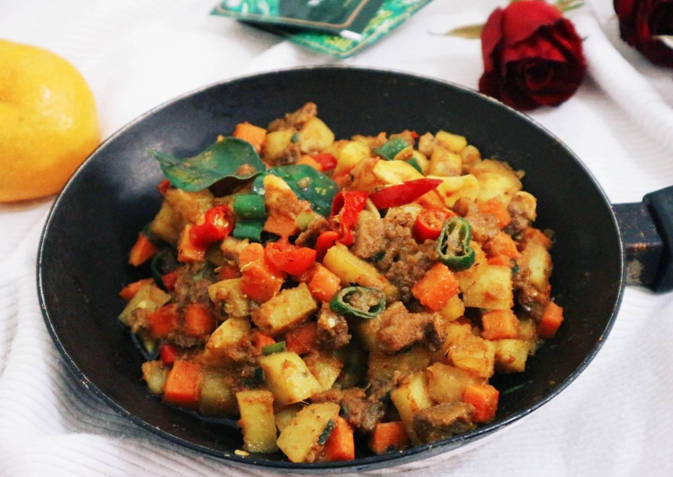 Sambal Goreng Kentang Wortel Daging Bumbu Rica-Rica