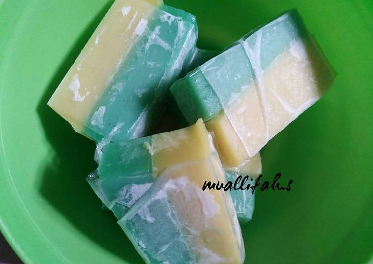  Resep Es Wadai  2 Warna oleh Muallifah Siti Cookpad