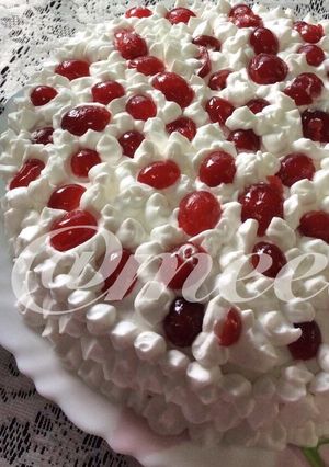 A picture of Christmas Beauty (Eggless Chocolate Cake).
