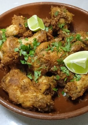 Una foto de Alitas de pollo estilo buffalo