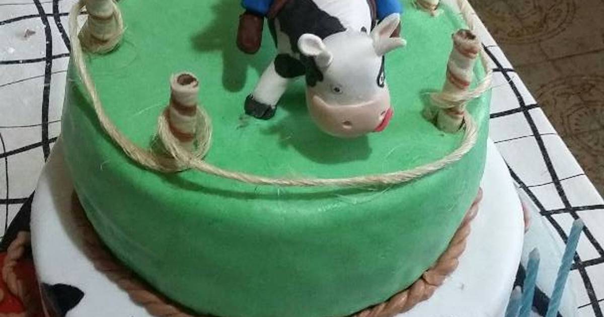 Torta decorada con vaquero o cowboy para Gena 10 años Receta de Lorena  Bertoni ?- Cookpad