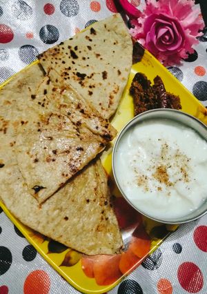 आलू की रोटी (aloo ki roti recipe in Hindi) रेसिपी मुख्य फोटो