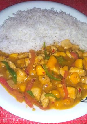 A picture of Spicy mango chicken.